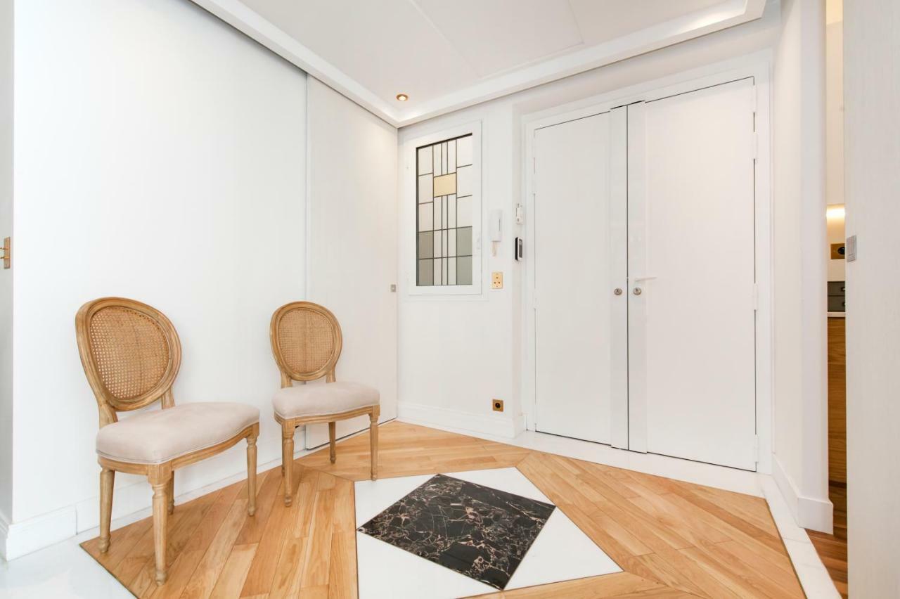 Luxury Montaigne Apartment 巴黎 外观 照片
