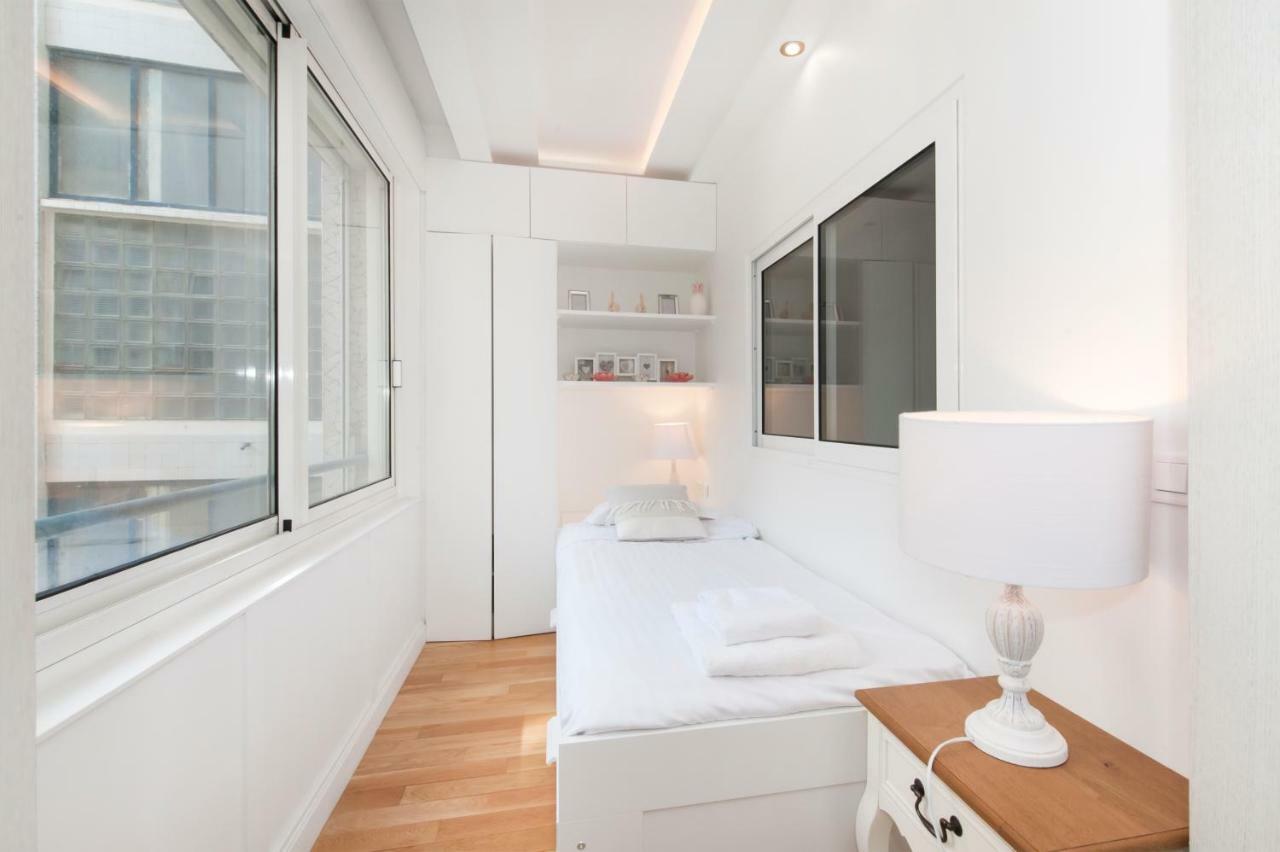 Luxury Montaigne Apartment 巴黎 外观 照片