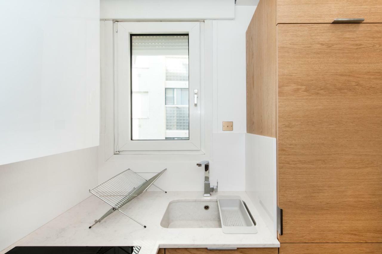 Luxury Montaigne Apartment 巴黎 外观 照片